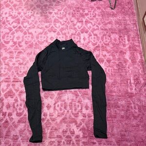 ALO Yoga Black Long Sleeve Crop Top